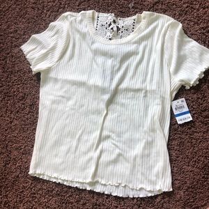 NWT Cute off white shirt